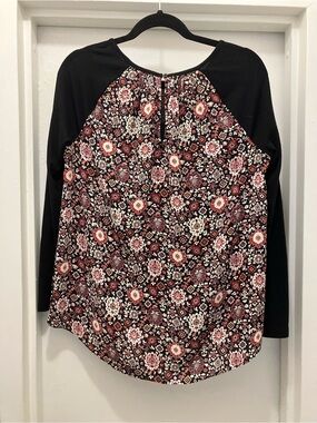 LOFT Black Raglan Floral-Print Long Sleeve Top